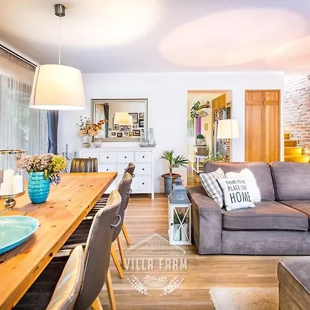Apartament Teljes Villafarm - 23 Fo Reszere Ujireg